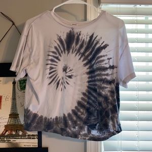 Garage size large crop tie-dye shirt